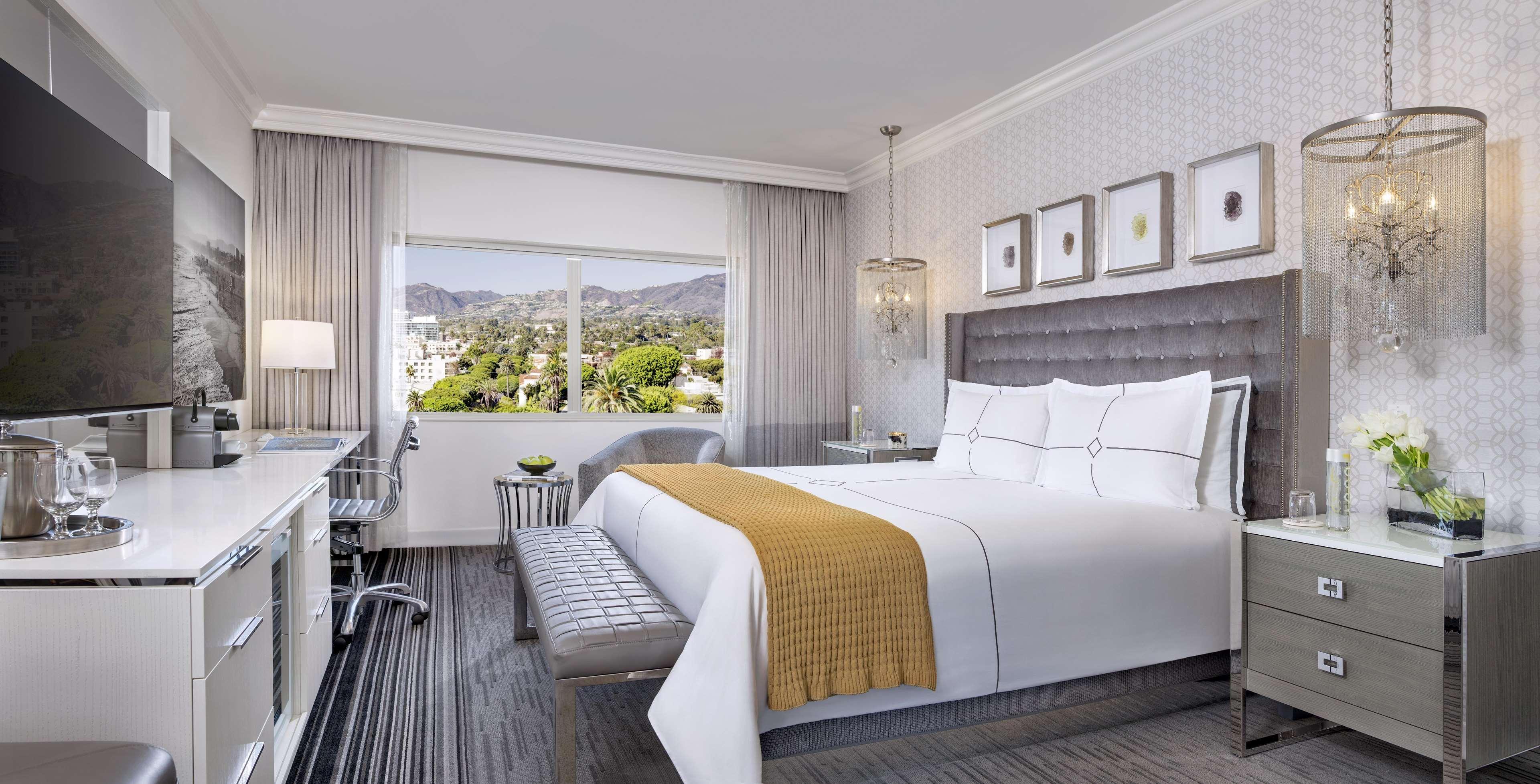 Huntley Hotel 4*