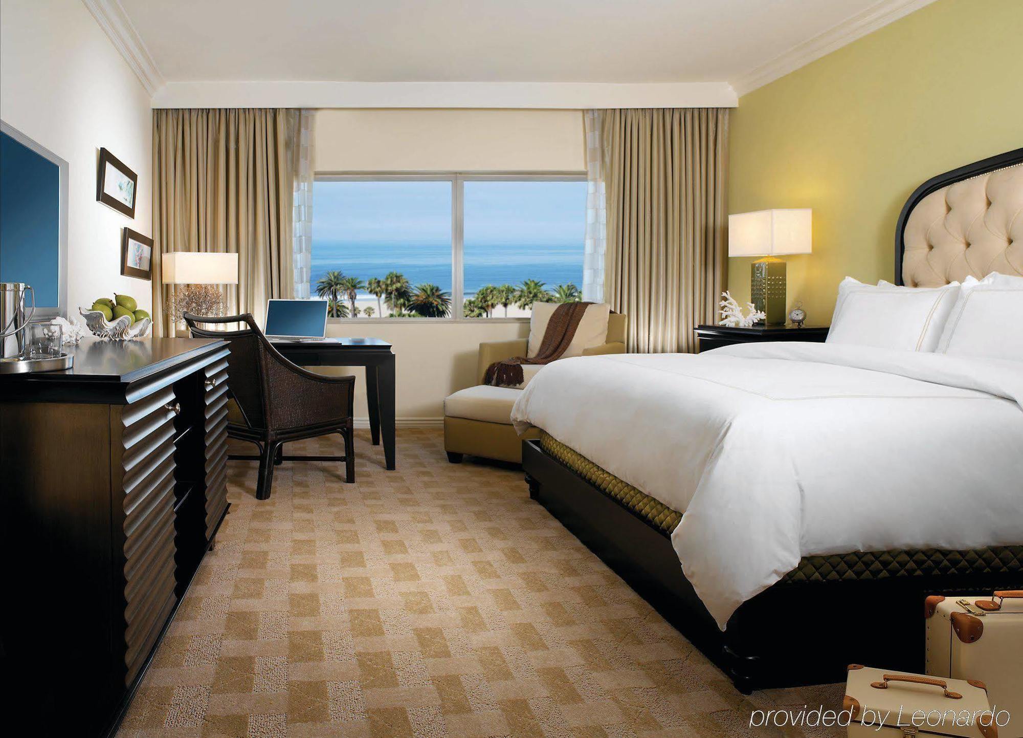 Hotel Huntley 4*
